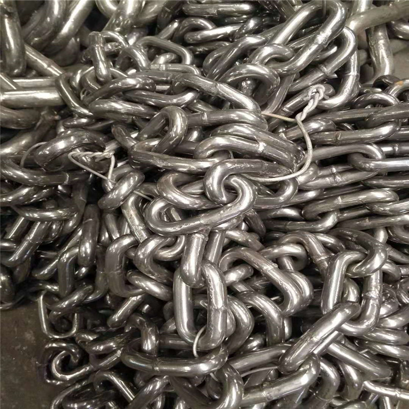 Cadena de eslabones cortos galvanizados en caliente Cadena de eslabones DIN766