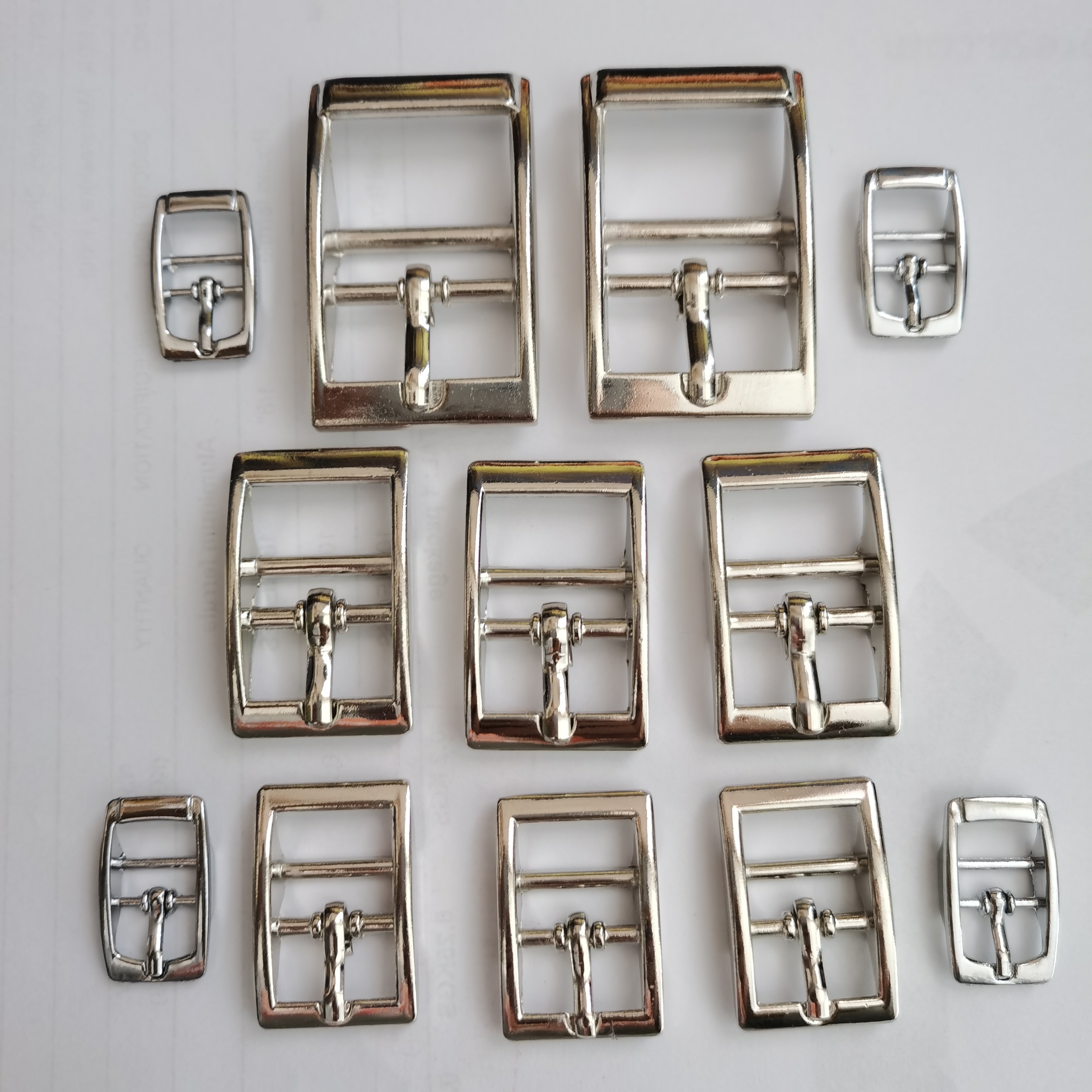 Fabricante de hebillas de anillo en D de metal para uso de arneses para perros