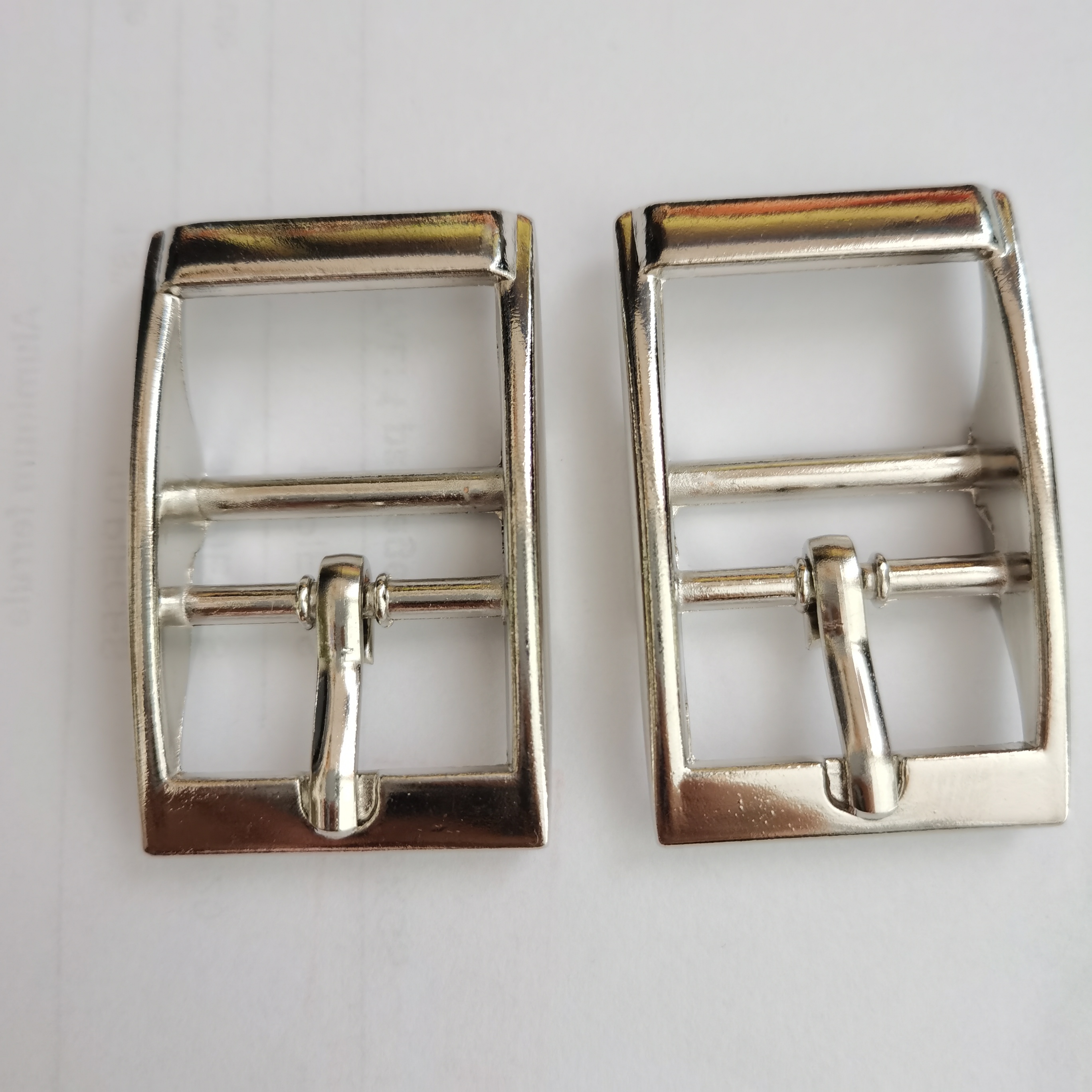 Fabricante de hebillas de anillo en D de metal para uso de arneses para perros